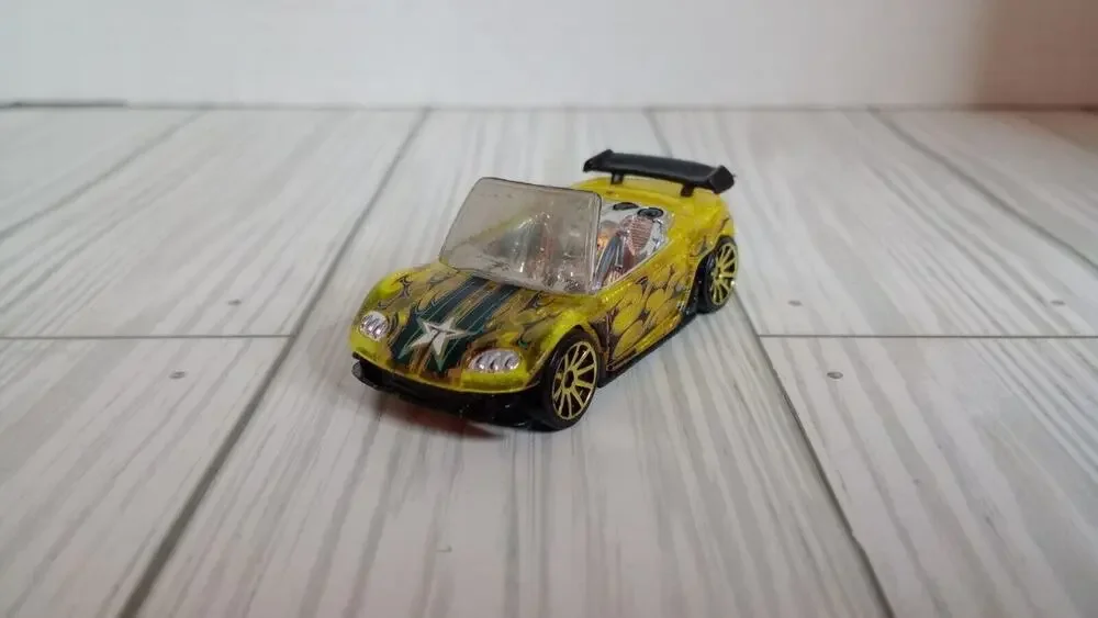 Hot Wheels 2008 Track Stars -Trak Tune Yellow